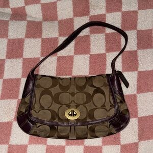 COACH HO782-11257  Flap Brown Signature Canvas Shoulder Bag Hobo-Used